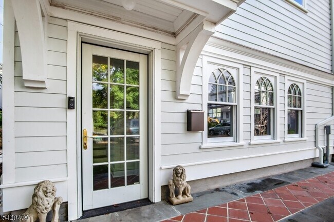 Foto del edificio - 113 Washington St