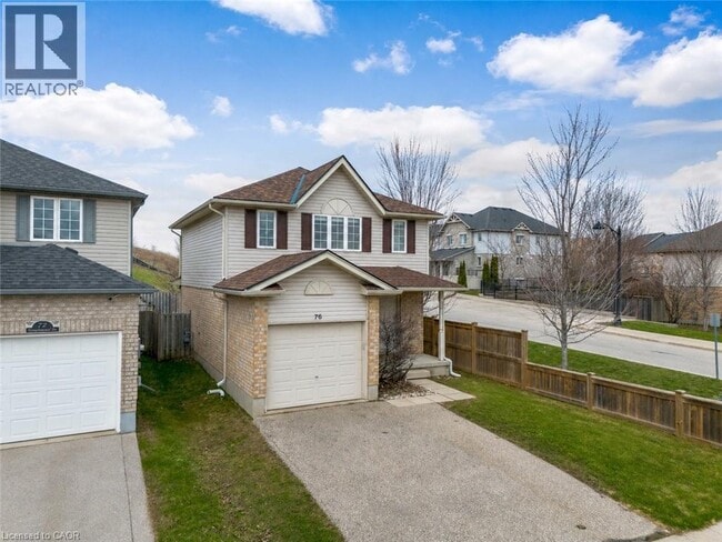 Building Photo - 76 Templewood Dr
