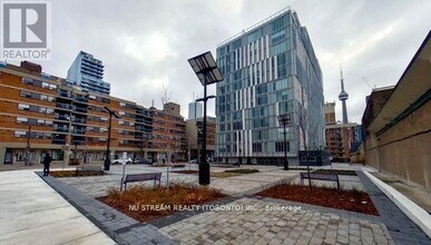 Building Photo - 50 McCaul St