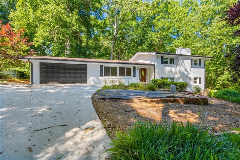 Primary Photo - 220 River Springs Ct NW