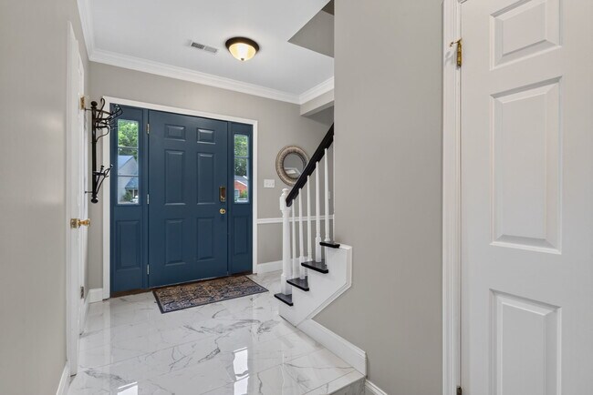Building Photo - 898 Gunston Ct