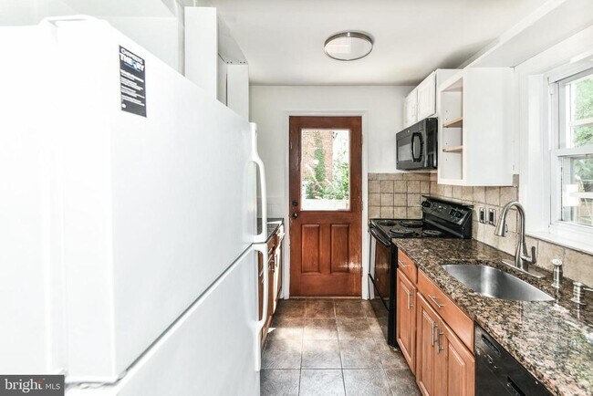 Foto del edificio - 3208 9th St S