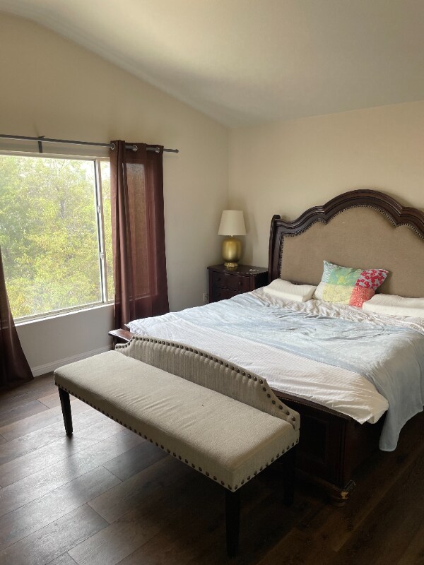 Foto del edificio - 5591 Crestlock Dr