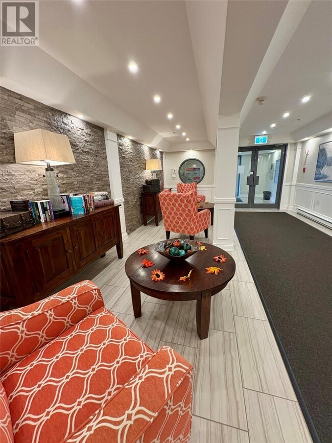 Building Photo - 130 Lemarchant Rd