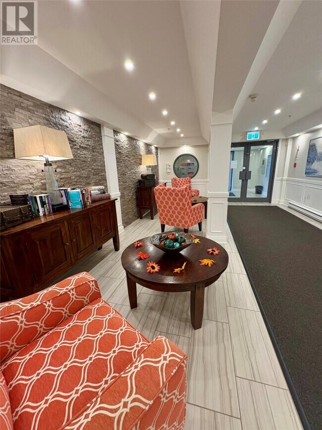 Photo du bâtiment - 130 Lemarchant Rd