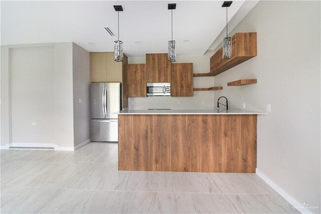 Building Photo - 19 Corales St