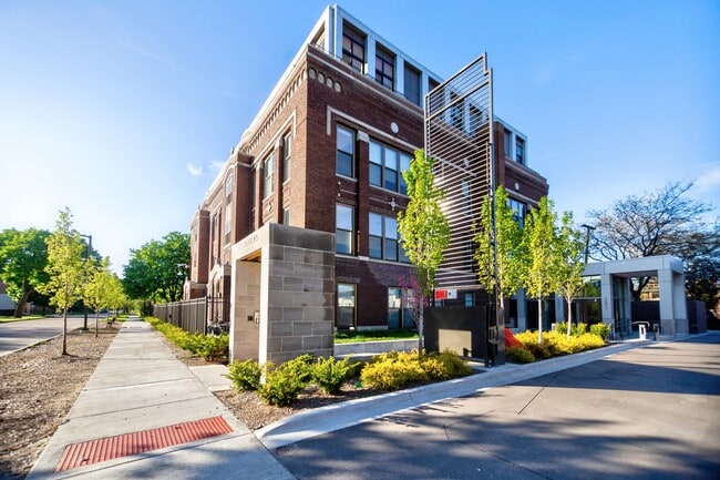 Building Photo - 1454 Townsend St