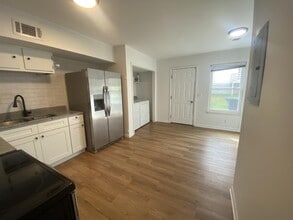Building Photo - 1430 Litton Ave