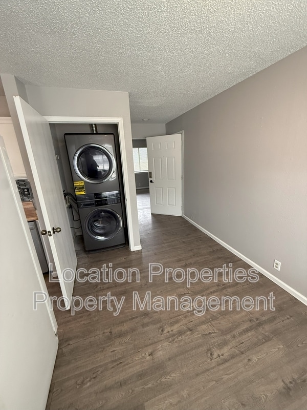 Building Photo - 501 Colorado St