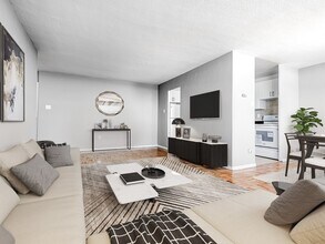 Building Photo - 5 Capri Road