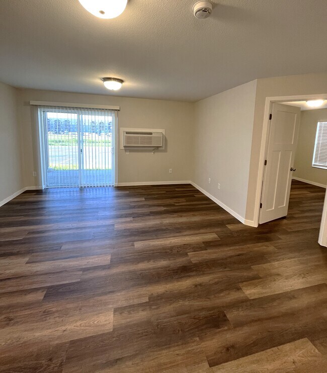 Edgeview Apartments 10011031 30th St NW Willmar, MN Apartments for