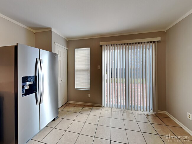 Foto del edificio - 8023 Pavilion Ct