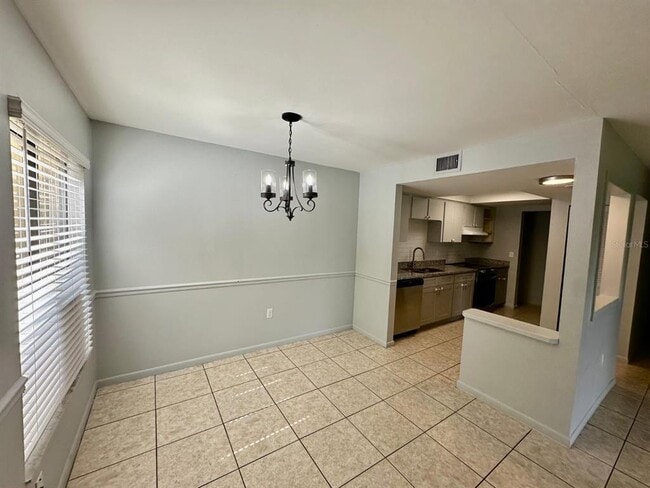 Building Photo - 5835 La Costa Dr