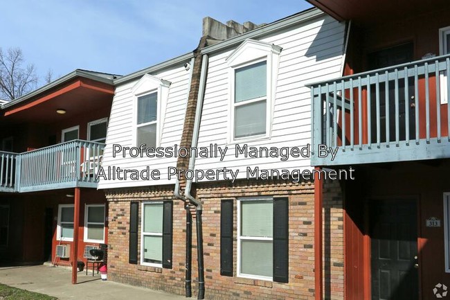 Building Photo - 417 Poplar Level Ct