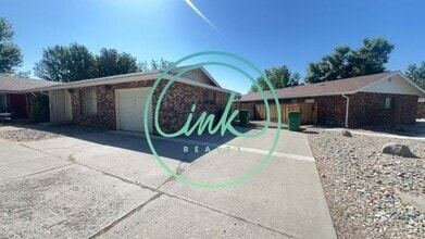 Building Photo - 829 Travis Dr