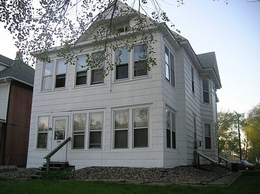 Primary Photo - 1309 E Hennepin Ave