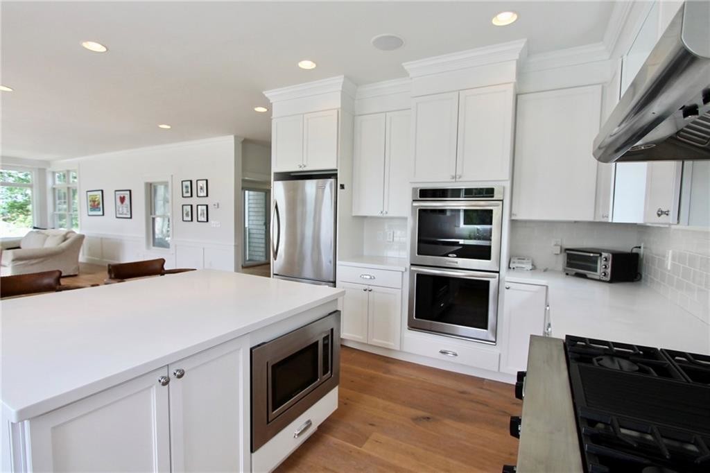 Primary Photo - 130 Renfrew Ave