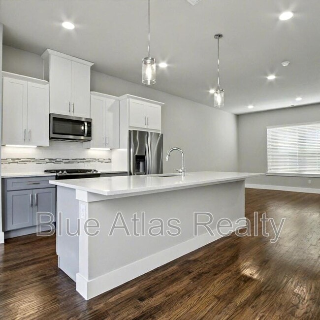 Foto del edificio - 728 N Plano Rd