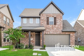 Building Photo - 210 Ledburn Ct