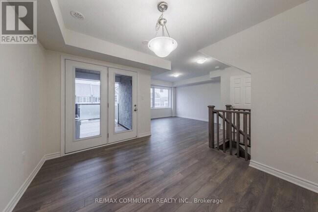 Photo du bâtiment - 3356 Swordbill St