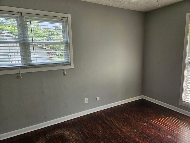 Building Photo - 873 Baxley Way