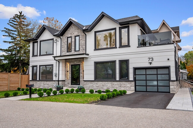 Photo du bâtiment - 73 Guthrie Ave