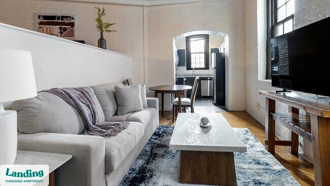 Foto del edificio - 121 S Fremont Ave