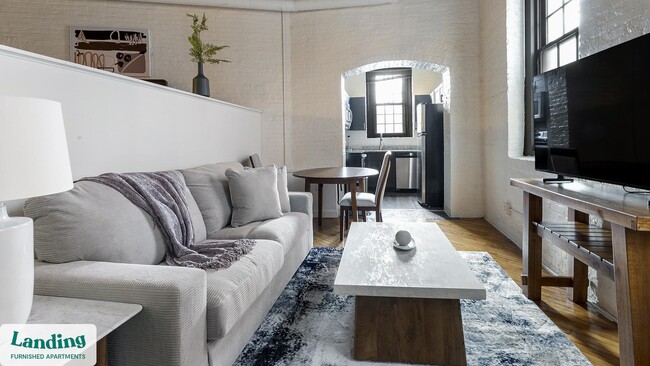 Building Photo - 121 S Fremont Ave