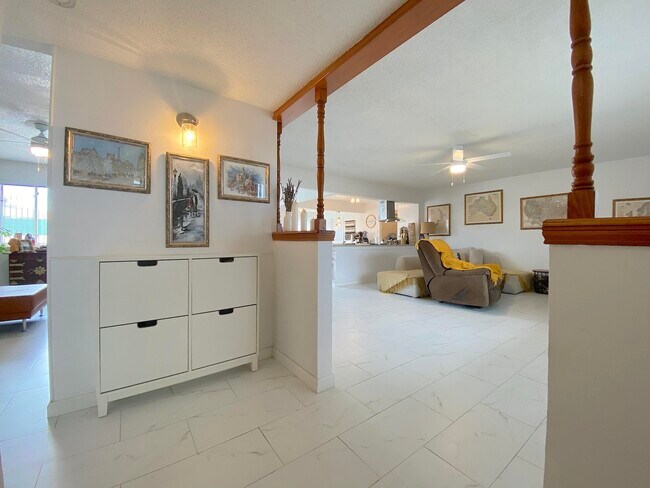 Foto del edificio - 4720 Blossom Ave