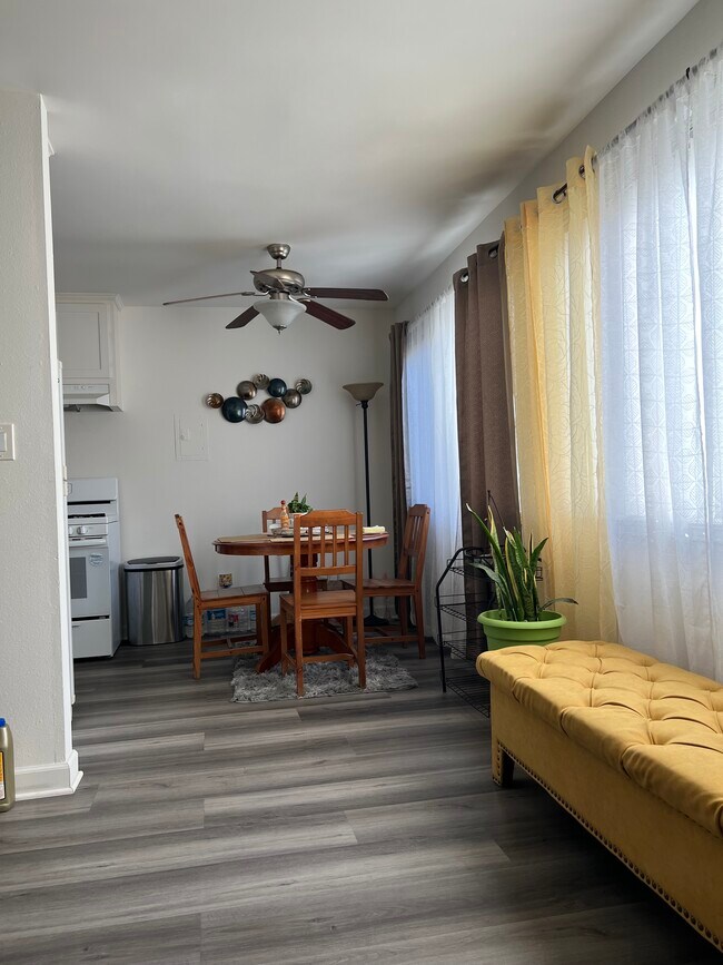 Foto del edificio - 16431 S Saint Andrews Pl