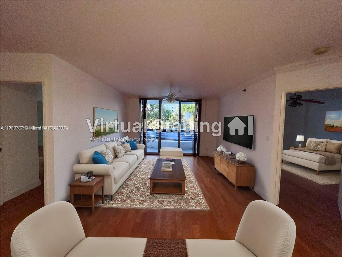 Foto principal - 3600 Mystic Pointe Dr