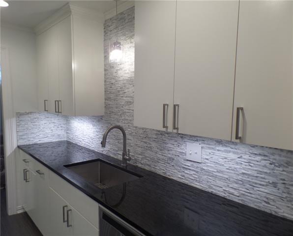 Foto del edificio - 3922 N Hall St