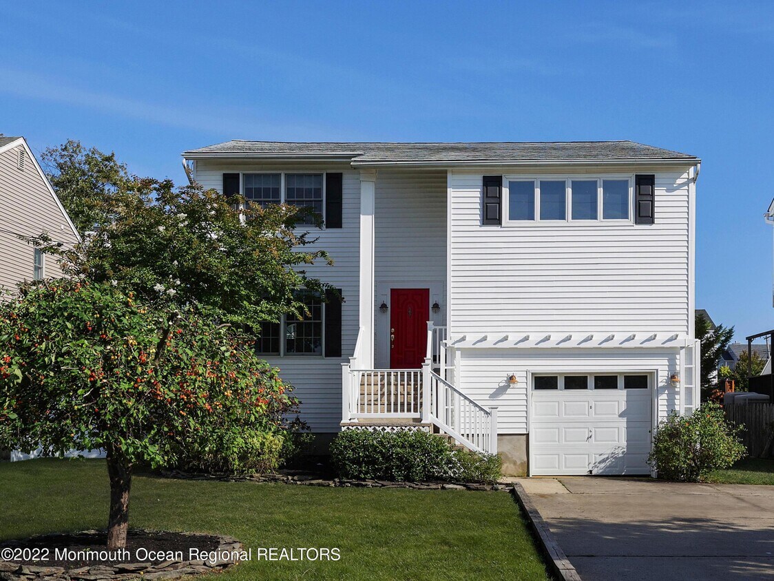 93 S Ward Ave, Rumson, NJ 07760 House for Rent in Rumson, NJ