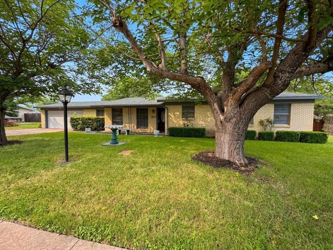 Building Photo - 4-Bedroom House for Rent in Killeen