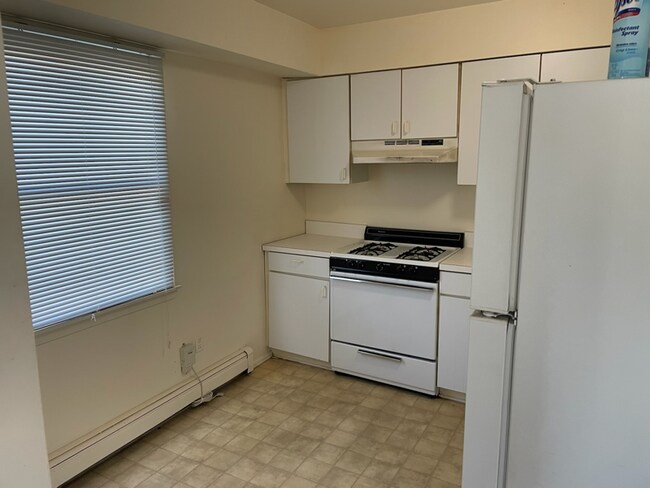 Building Photo - 26 Alverson Ave