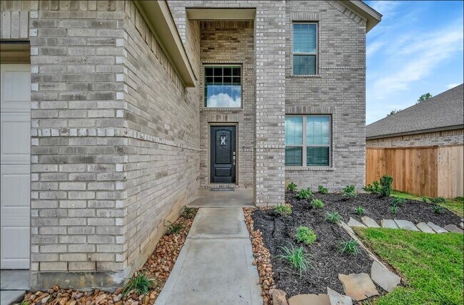 Building Photo - 19179 Pinewood Grove Trl