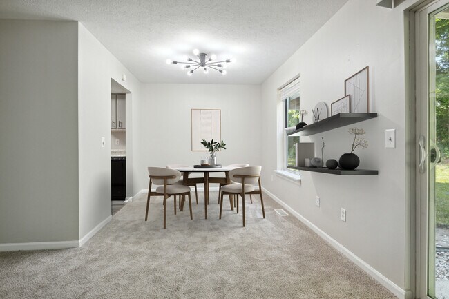 Foto del edificio - Hunter's Pond Apartments