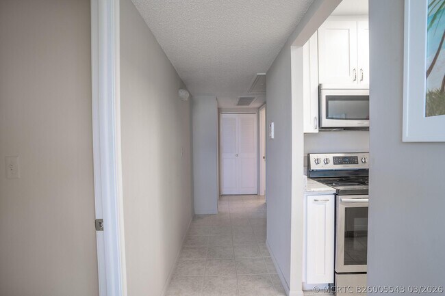 Foto del edificio - 250 NE 20th St