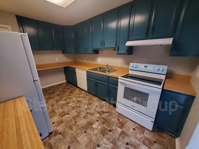 Building Photo - 3351 E Margaret Ave