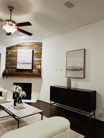 Foto del edificio - 16309 Stillhouse Hollow Ct