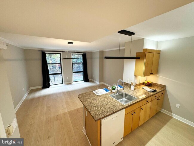 Foto del edificio - 616 E St NW