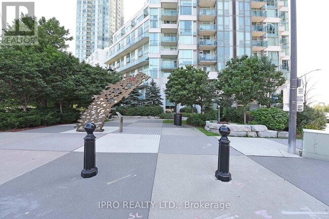 Building Photo - 3939-3939 Duke of York Blvd