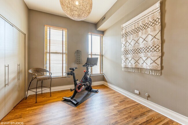 Foto del edificio - 2010 N Clifton Ave