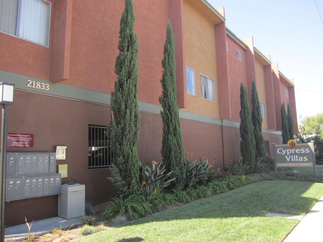 Cypress Villas Apartment Homes - Apartments In Hawaiian Gardens, Ca 