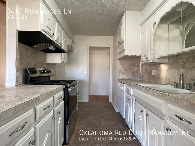 Building Photo - 3413 Parkwoods Ln