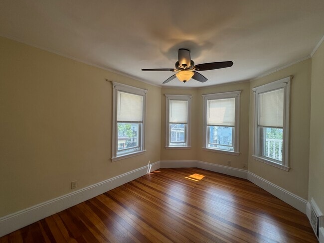 Building Photo - 63 Conwell Ave