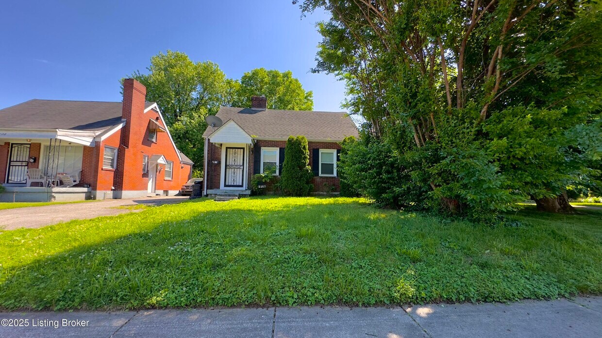 Foto principal - 2110 Burwell Ave