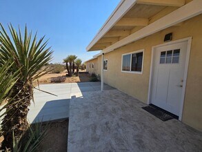 Building Photo - 1176 Tahoe Ave