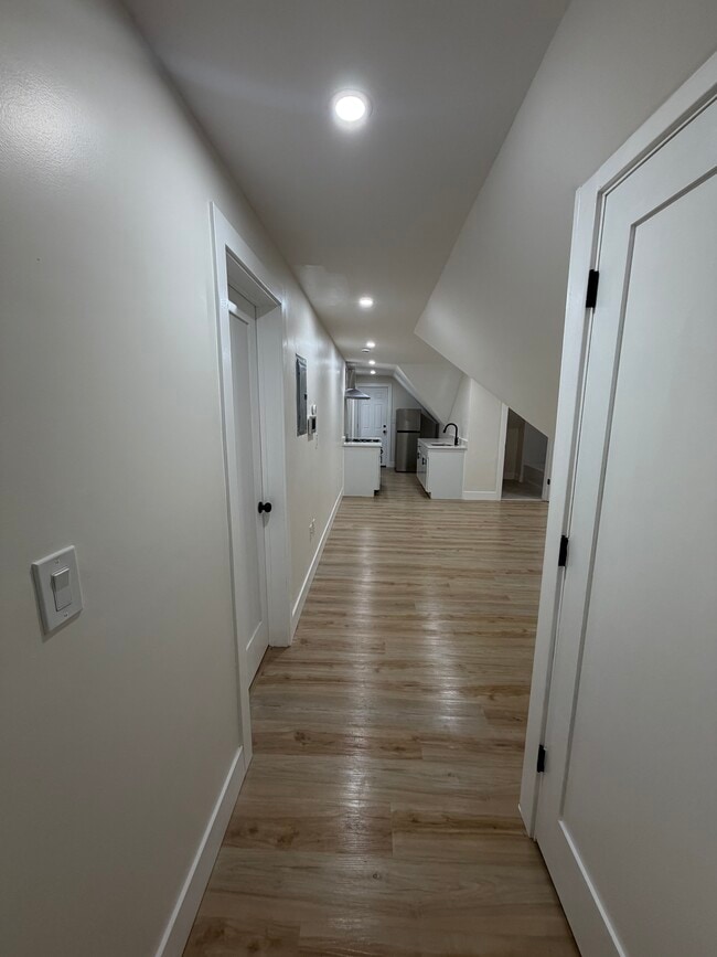 Foto del edificio - 805 Blue Hill Ave