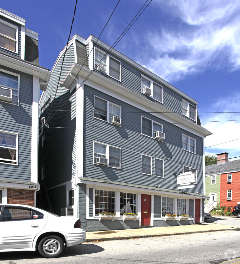 Building Photo - 147 Merrimac St